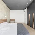 Vivas Villa *